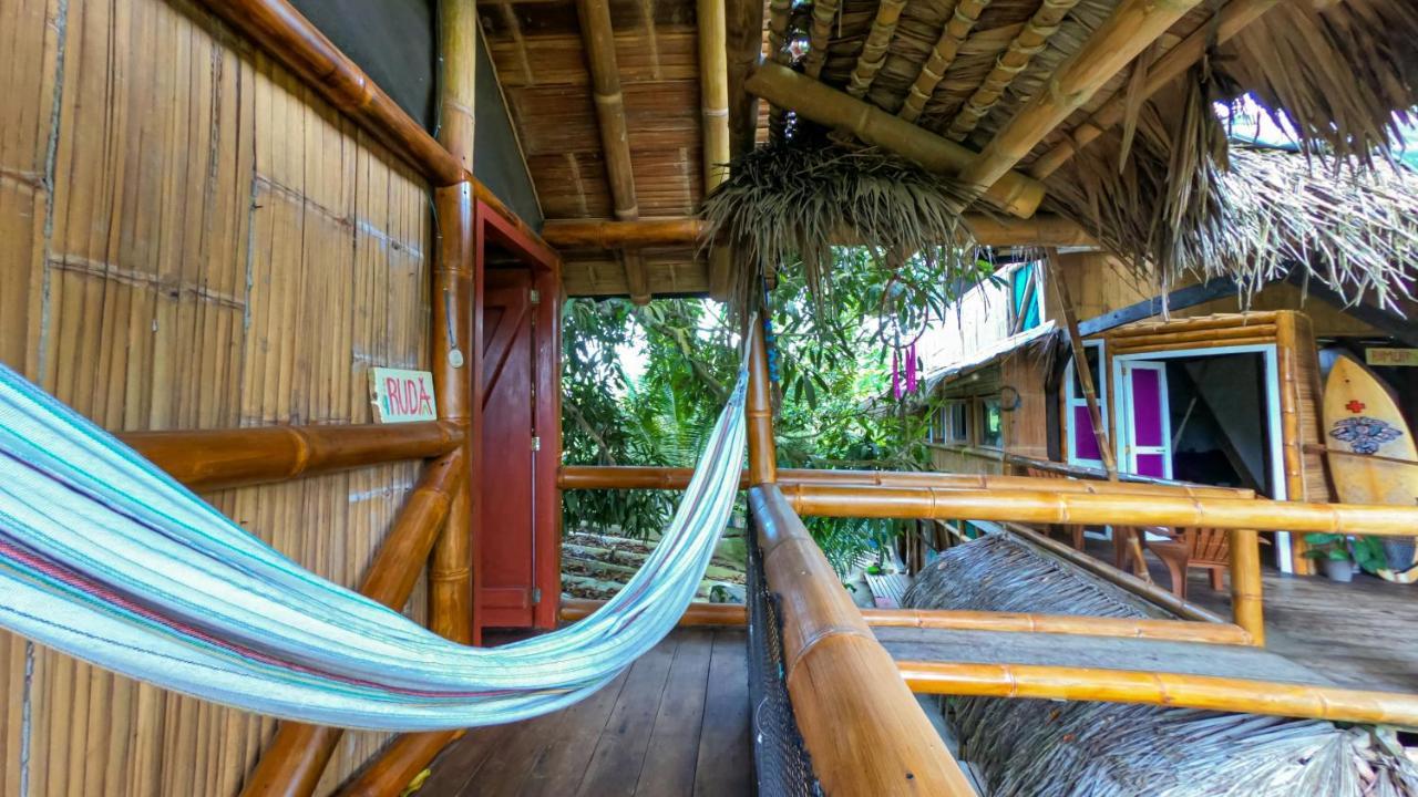 Raices Mompiche Hotell Eksteriør bilde