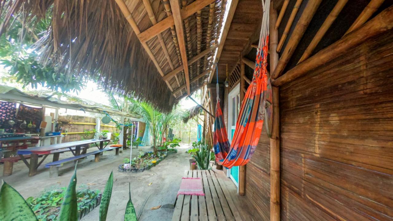 Raices Mompiche Hotell Eksteriør bilde